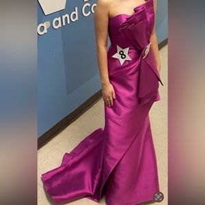 NEW Tony Bowls formal dress, size 0